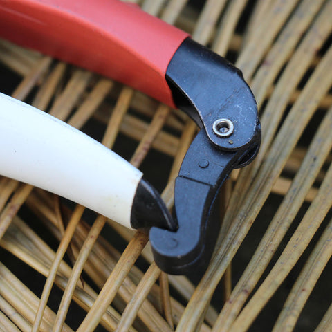 Labor-Saving Garden Pruning Shear