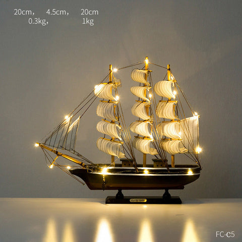 Creative Sailing Figurine