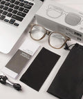 Bluetooth Smart Glasses, Auto-Tinting Sunglasse，Men'S ＆ Women'S Fashion Eyewear，Lenses with UV ＆ Blue Light Protection,Open Audio,Rechargeable